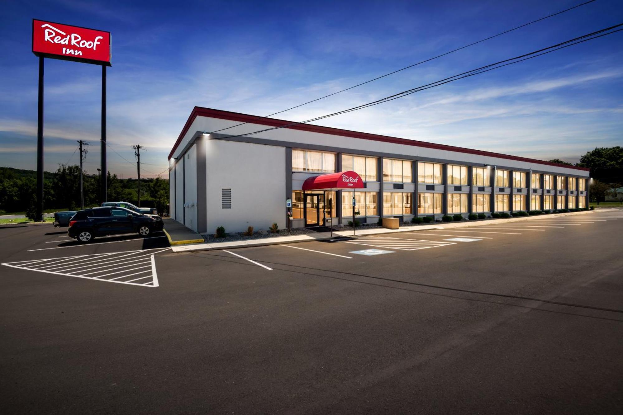 Red Roof Inn Cortland Exterior foto